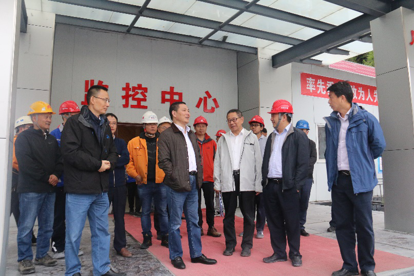 省交通投資集團(tuán)黨委副書記、副董事長、總經(jīng)理 周黎明赴九綿高速LJ9項(xiàng)目檢查指導(dǎo)工作